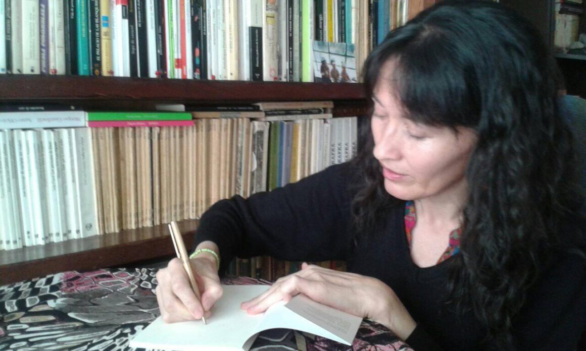 Del jardín de Sulma sale poesía