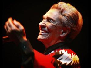 ASÍ LLORAMOS A CHAVELA