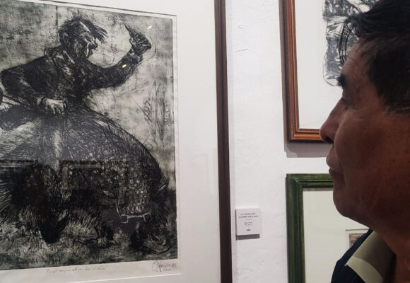 LAS TRINCHERAS DE MAX ARUQUIPA