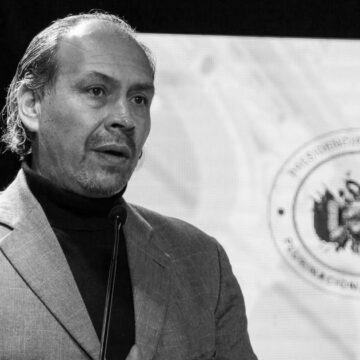 andres RENUNCIA EL VICEMINISTRO DE CULTURAS Y FOLKLORE, ANDRÉS ZARATTI